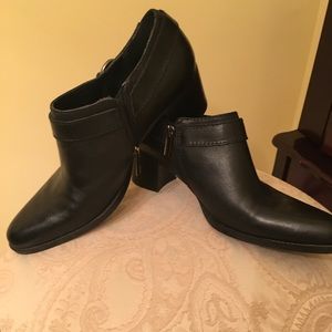 Ankle Boots...Bandolino